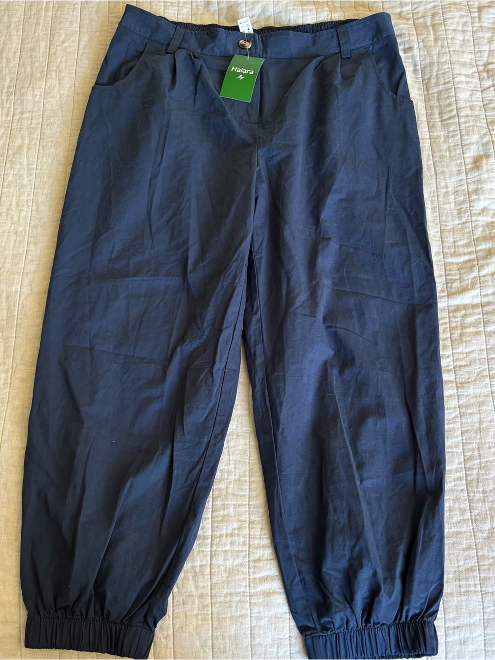 NWT HALARA Women’s Dark Navy Elastic-Cuff Joggers